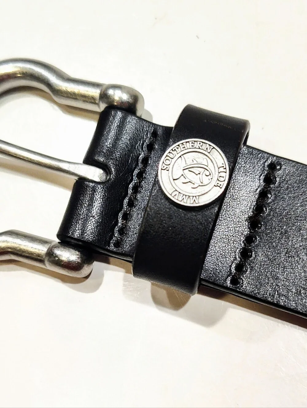 Southern Tide Men's Classic Black Leather Belt Size 38 Skipjack Shackle Buckle